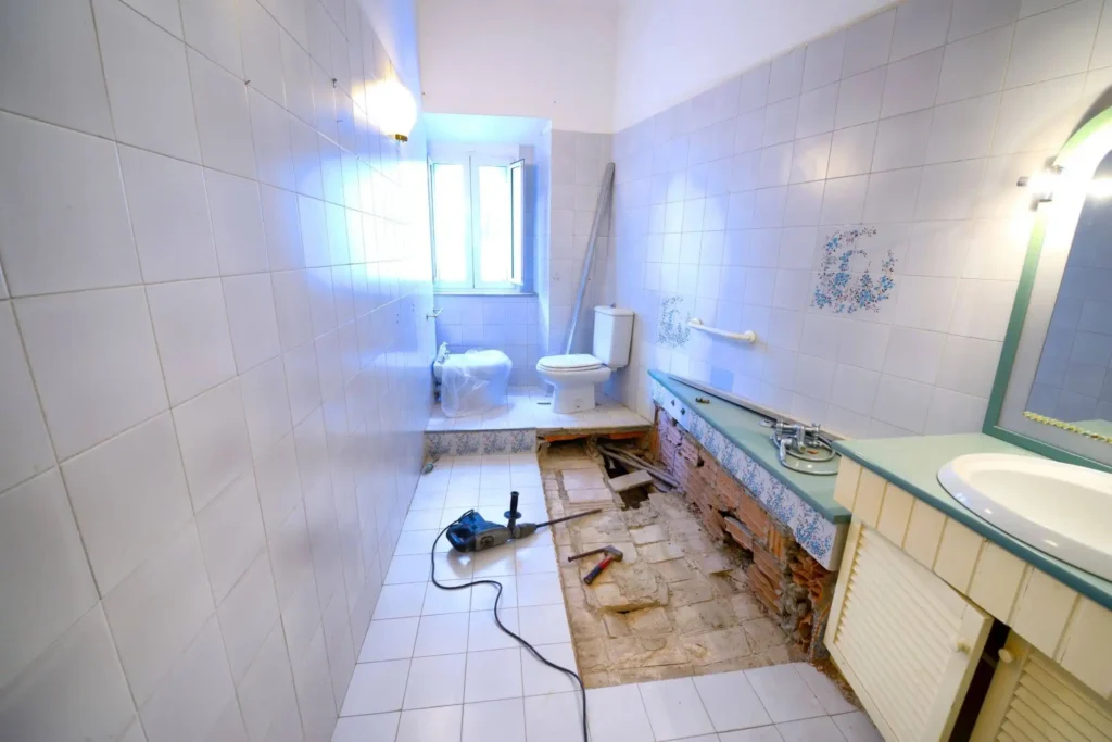 Rekonstrukce koupelny demolice